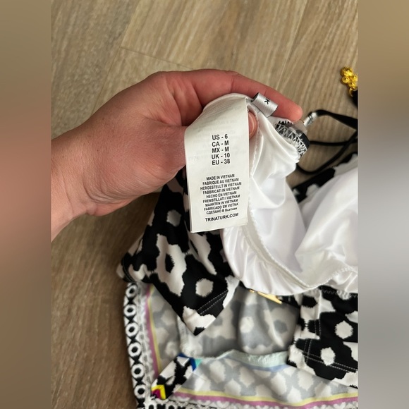 NWT Trina Turk Women’s Onyx Ikat Scarf Tankini Top - Size 6 - Picture 9 of 9